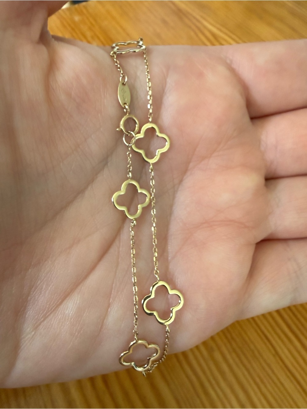 Solid 10K (417) yellow gold flower bracelet, EUC